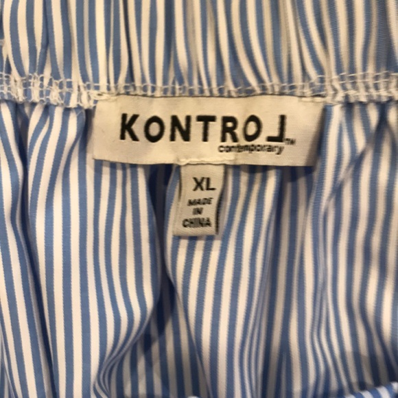 Kontrol  lace off shoulder crop top size XL - Picture 4 of 8